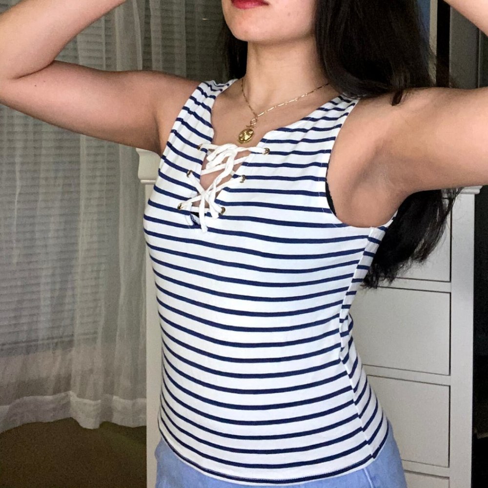 H&M Top - Picture 4 of 6